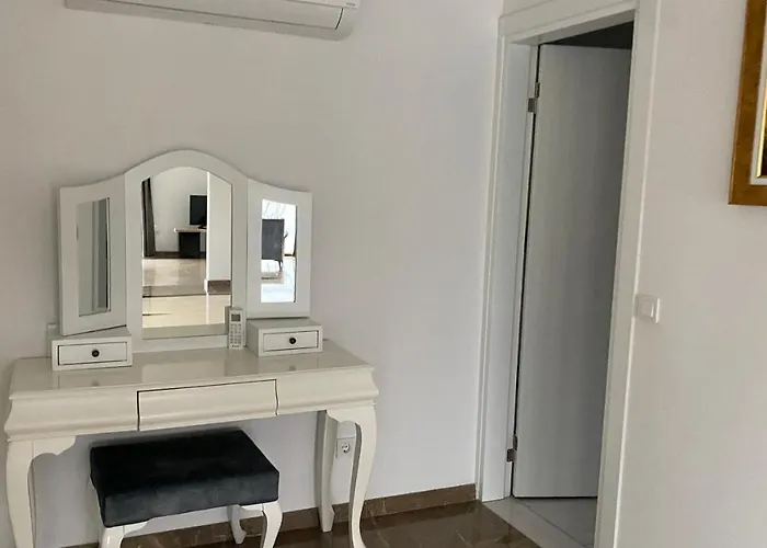 Отель для свиданий Palm *